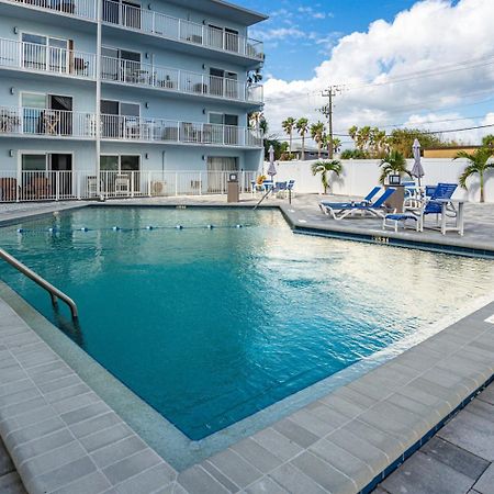 Stunning Ocean Views Steps From The Beach With Pool! Fabulous 4Th Floor Studio! New Smyrna Beach Buitenkant foto