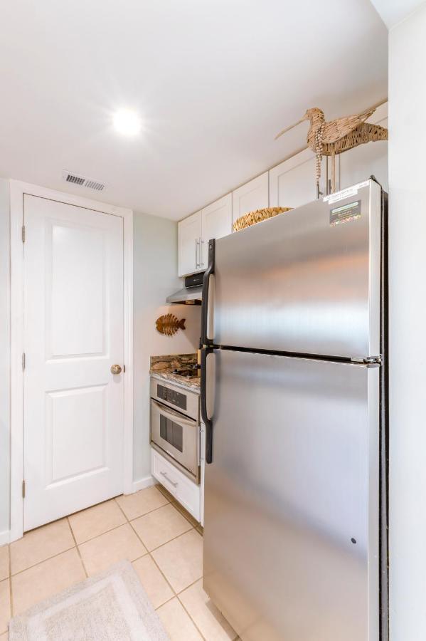 Stunning Ocean Views Steps From The Beach With Pool! Fabulous 4Th Floor Studio! New Smyrna Beach Buitenkant foto
