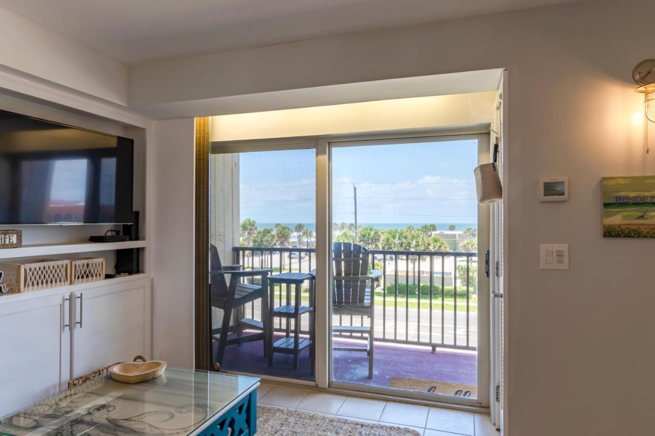 Stunning Ocean Views Steps From The Beach With Pool! Fabulous 4Th Floor Studio! New Smyrna Beach Buitenkant foto