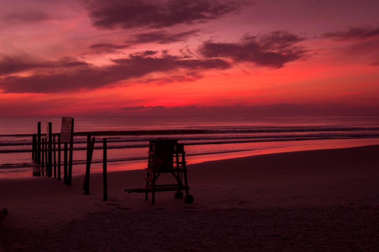 Stunning Ocean Views Steps From The Beach With Pool! Fabulous 4Th Floor Studio! New Smyrna Beach Buitenkant foto