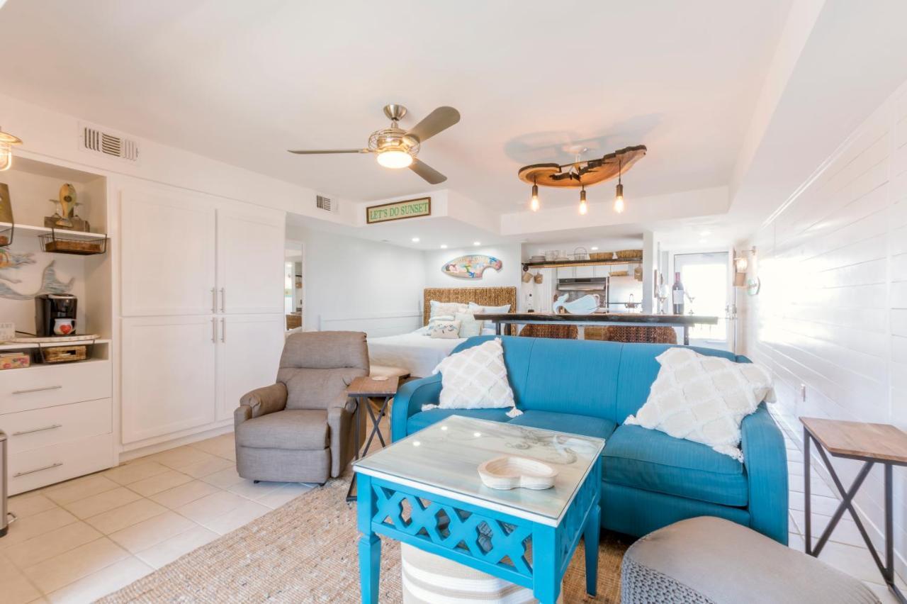 Stunning Ocean Views Steps From The Beach With Pool! Fabulous 4Th Floor Studio! New Smyrna Beach Buitenkant foto